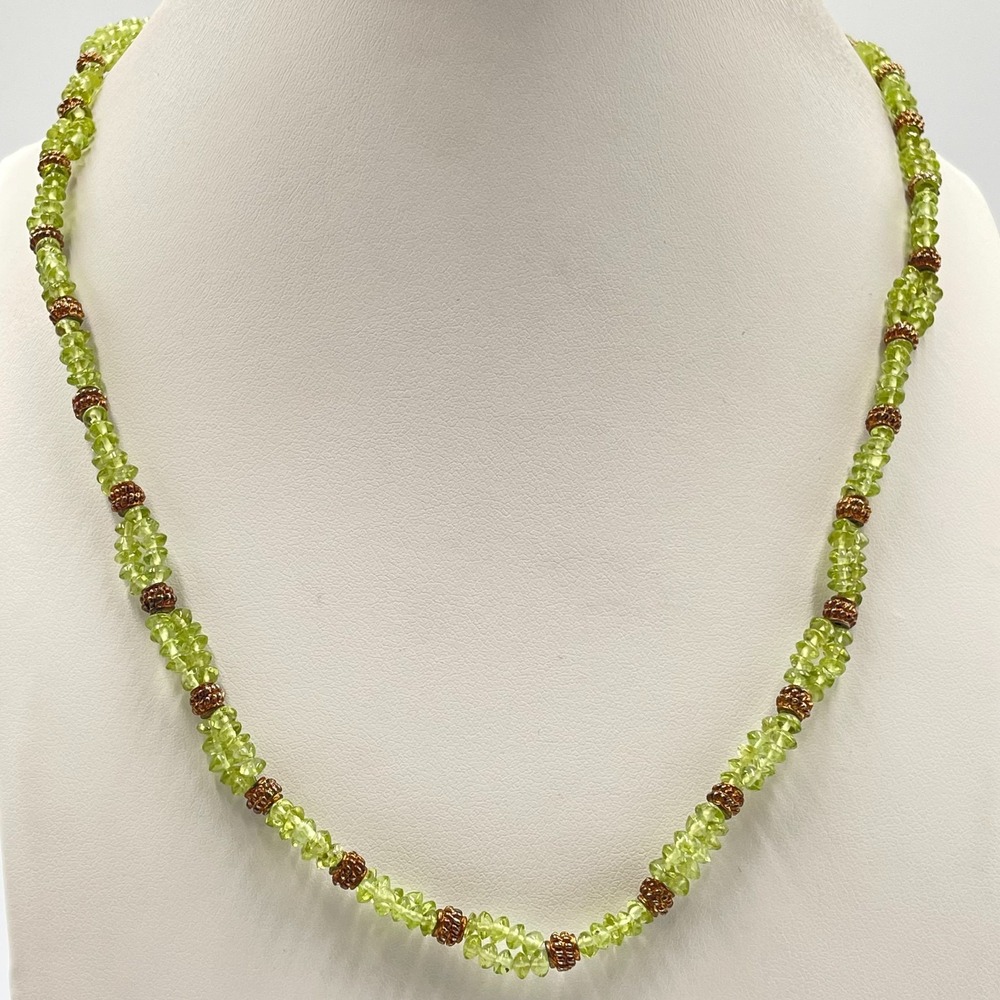 VTG Peridot Green Chip Bead Double Strand Necklace Copper Tone Textured Spacer